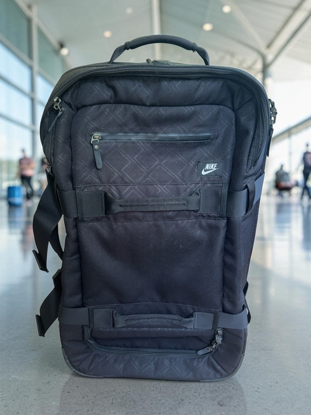 Nike FiftyOne49 Large Suitcase Cordura Rolling Suitcase / Checked Travel Luggage